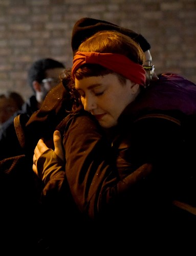 Video Ảnh xúc động trong lễ tưởng niệm các nạn nhân vụ xả súng ở Mỹ