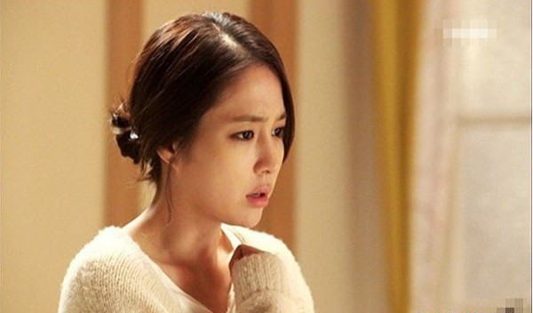 Bỏ tiền cho chồng đền vụ tai nạn, bất ngờ vợ biết được hàng loạt bí mật kinh hoàng