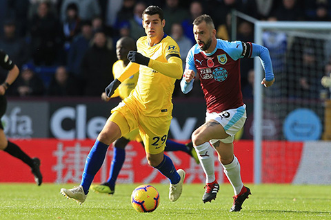 Burnley 0-4 Chelsea: The Blues thắng tưng bừng trong ngày vắng Hazard