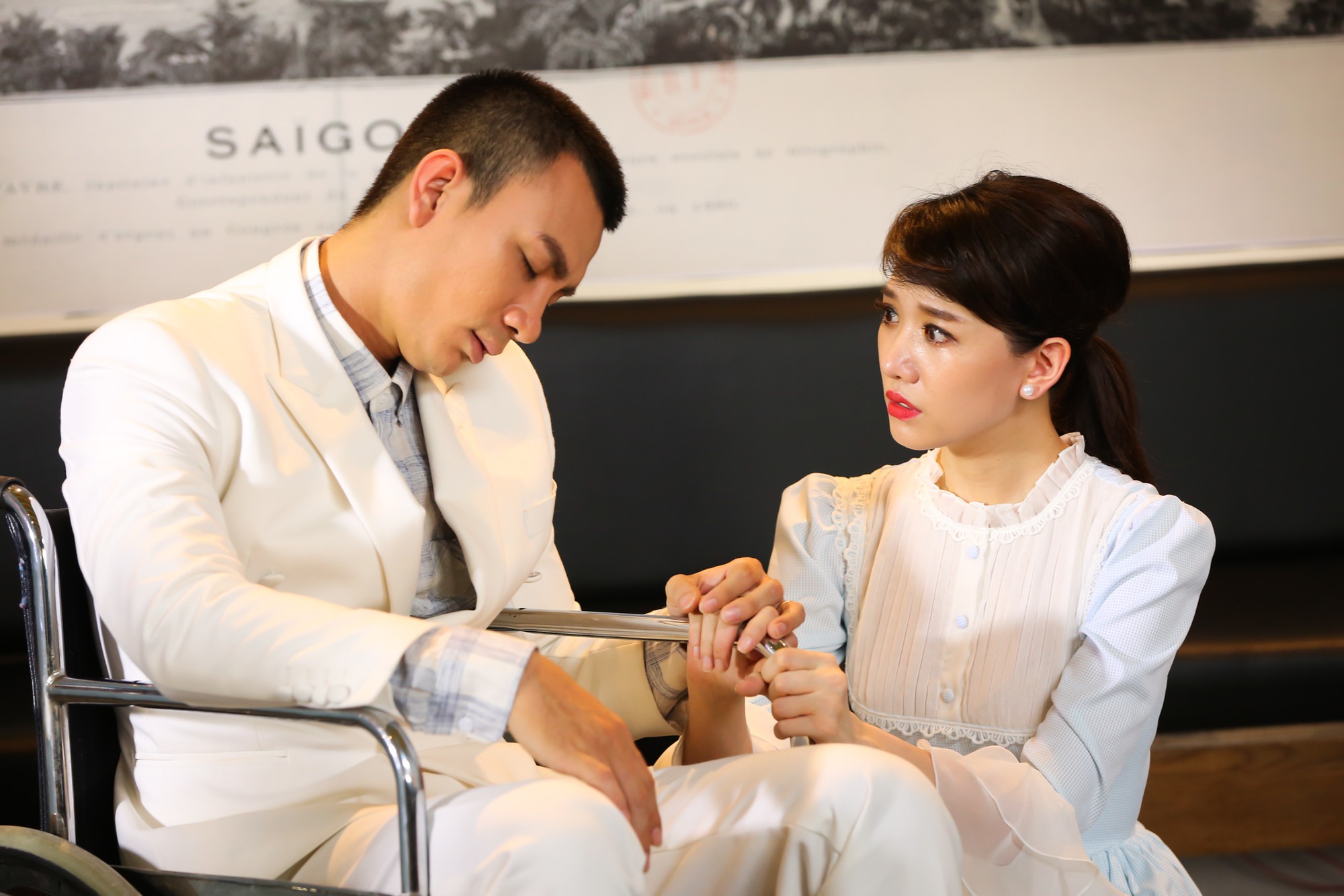 MV chưa hết hot, Hari Won đã tung phim ngắn Là cả bầu trời đẫm nước mắt