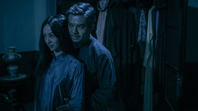 Sát Halloween, Người Bất Tử tung clip toàn cảnh quay khiến khán giả rụng tim