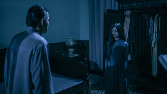 Sát Halloween, Người Bất Tử tung clip toàn cảnh quay khiến khán giả rụng tim