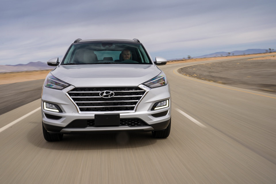 Hyundai Tucson 2019 giá từ 24.000 USD, đối đầu Mazda CX-5