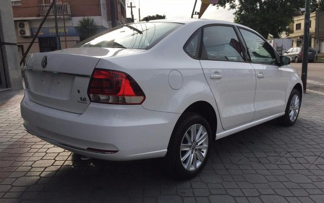 VW Polo thanh lý từ 549 triệu đồng - Xe Đức cạnh tranh Toyota Vios và Honda City