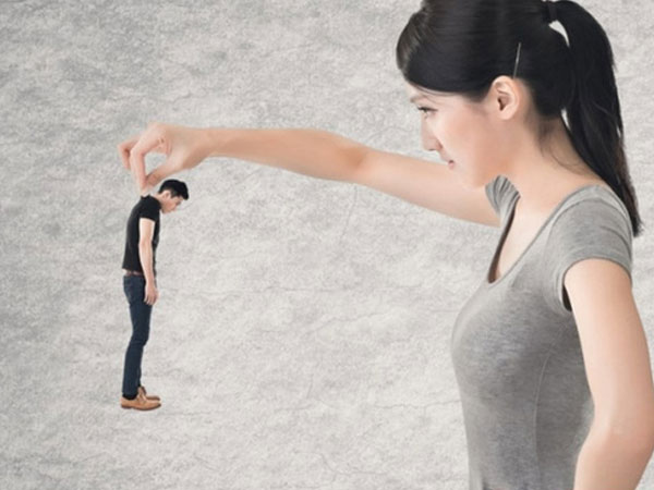 Bảo vợ về lo giỗ cho mẹ, vợ tôi chợt hét lên một câu khiến tôi “đứng hình”