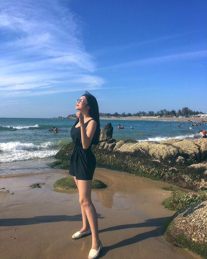 Cô bạn với số đo 91-64-96 nổi bật của THPT Bình Hưng Hoà: Mình mặc gì cũng dễ thành sexy với người khác