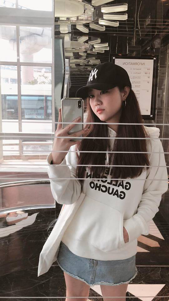 Đã đẹp lại còn giỏi, cựu sinh viên Bách Khoa trở thành tiếp viên hàng không với cuộc sống như mơ