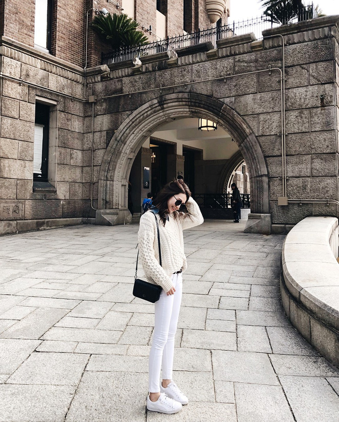 Nếu muốn diện những set đồ trắng toàn tập thật đẹp và tôn dáng thì các nàng không thể bỏ qua 3 tips dưới đây