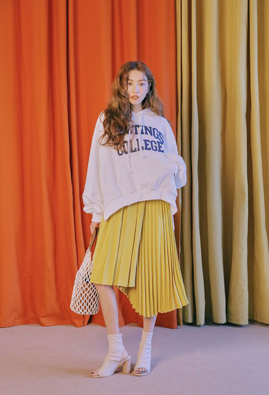 Phối đồ mùa thu cùng 3 tông màu hợp xu hướng