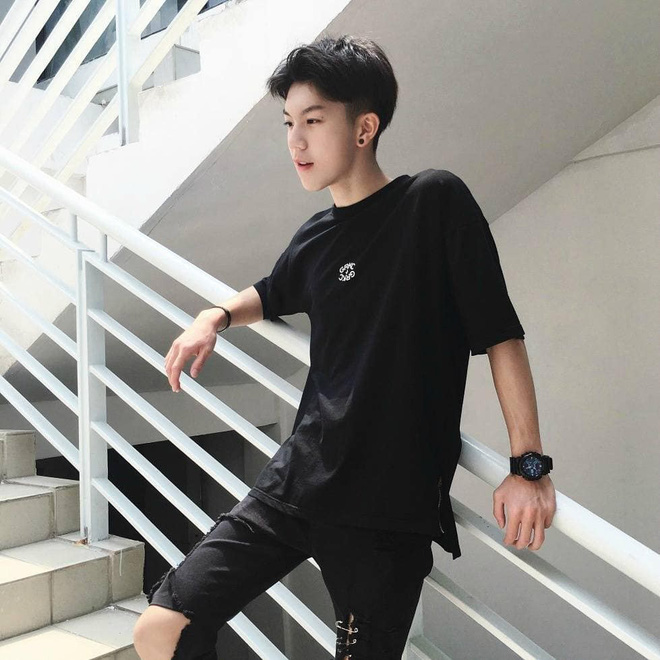 Nam sinh lớp 10, đã cao 1m81 lại còn lai Việt - Trung: Hot nhờ nhan sắc được ví với nam thần!