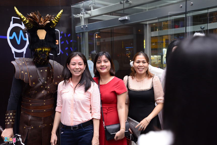 Giới trẻ hưởng ứng Halloween ở phố Nguyễn Huệ như thế nào?