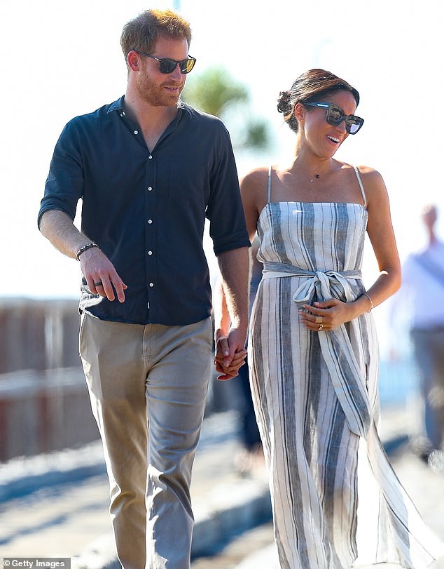 Người hâm mộ choáng váng trước tin Meghan đòi chồng cũ ký hợp đồng mang thai với những yêu cầu như một bà hoàng