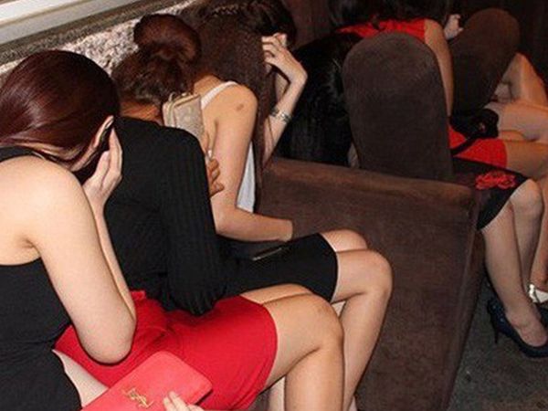 Quy định sinh viên sư phạm bán dâm 4 lần mới bị đuổi học: Ngỡ ngàng, sốc…