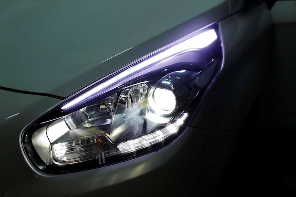 Tất cả những xe độ đèn ở Việt Nam sẽ bị từ chối đăng kiểm?