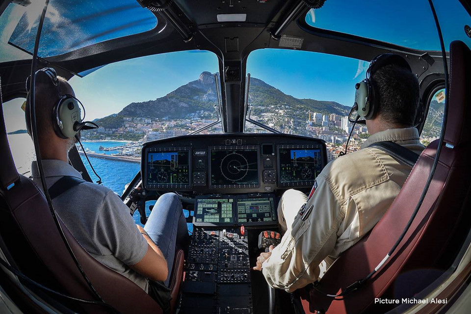 Trực thăng của chủ tịch Leicester là loại an toàn nhất thế giới