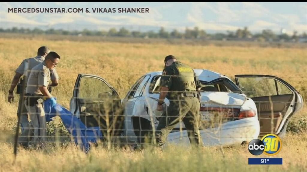 SỐC: Lái xe gây tai nạn, chị vẫn mải mê livestream cảnh em gái hấp hối