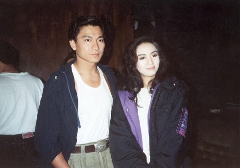 Phận đời diva Mai Diễm Phương: Cả đời không tìm được bến đỗ tình yêu, bị mẹ ruột bòn rút tới tận hơi thở cuối cùng