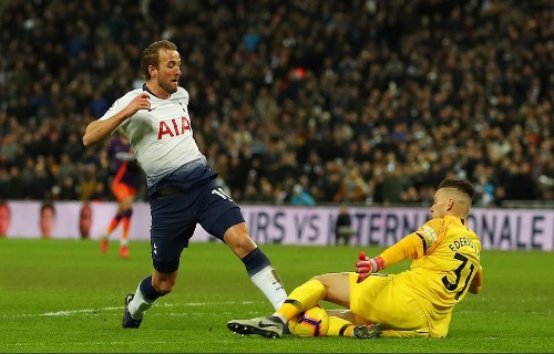 Man City đánh bại Tottenham, trở lại ngôi đầu Ngoại hạng Anh