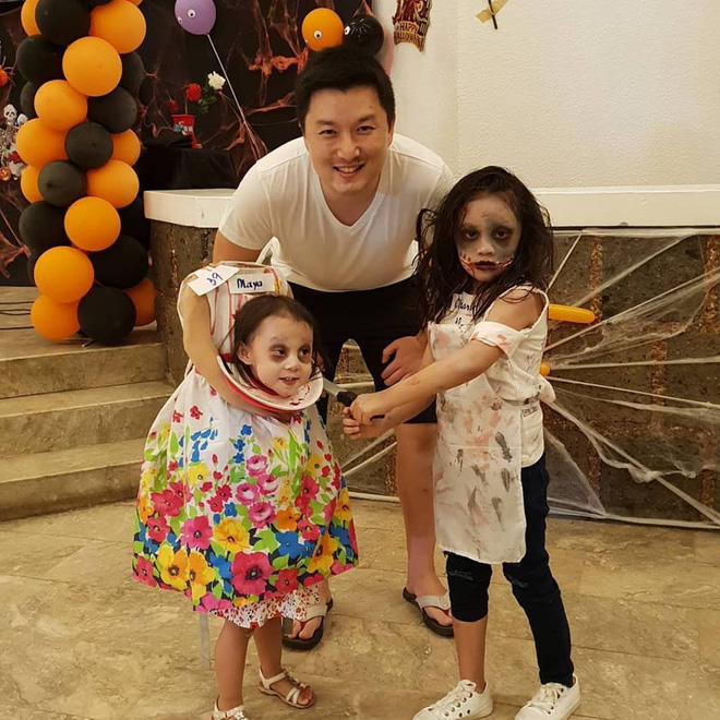 Cân hết mọi loại ma quỷ, cô bé Philippines nổi tiếng toàn cầu với màn ôm đầu đi xin kẹo Halloween