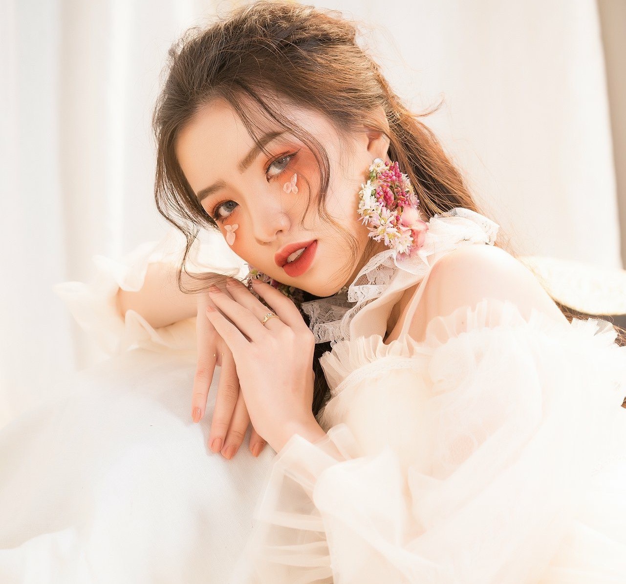 Ngắm dàn nữ sinh 2000 trường em trai Sơn Tùng dự thi Hoa khôi ai cũng thốt lên: Thế hệ 10x giờ đã lớn vậy ư