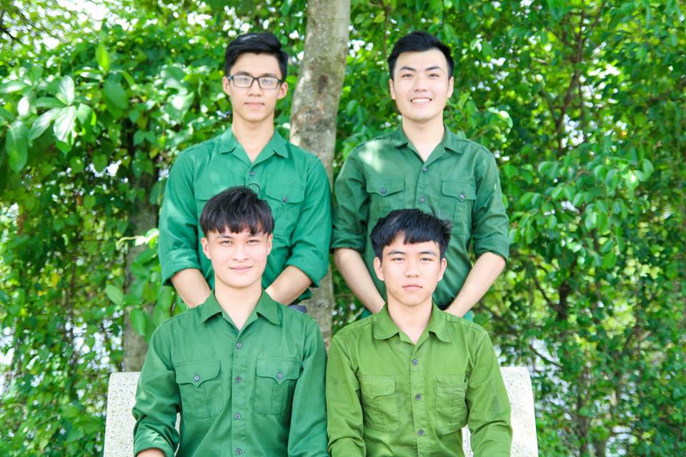 Cười tươi khi đi hiến máu, nam sinh đẹp trai lộ tên thật đặc biệt khi được hỏi xin info