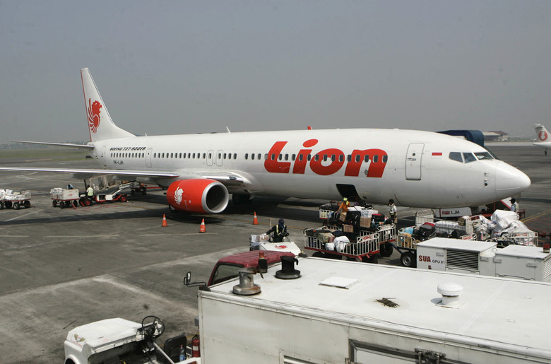 Hành khách kể phi cơ Lion Air bay như tàu lượn trước ngày gặp nạn