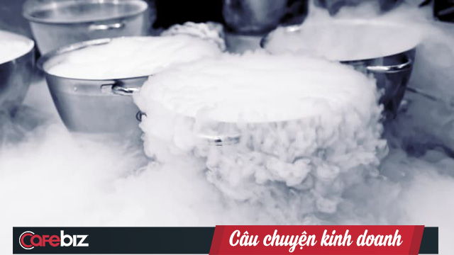 Hãng rượu đổ thẳng nitơ lỏng vào hồ bơi cho đẹp khiến 9 vị khách suýt chết ngạt