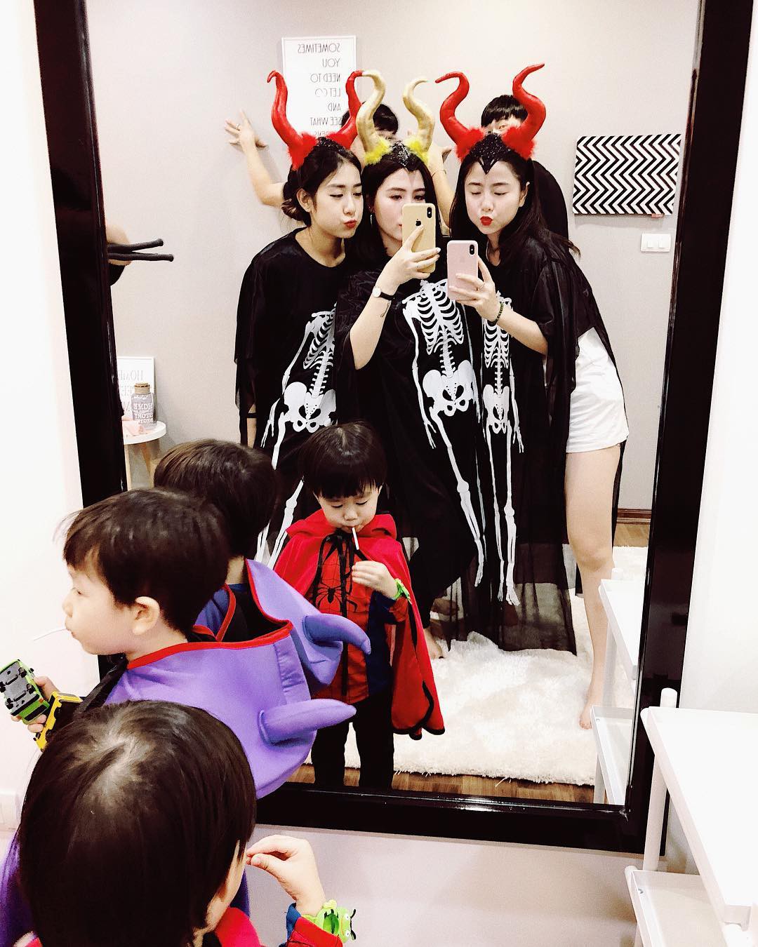 Trai xinh gái đẹp Việt thi nhau hoá trang Halloween, đệ nhất nhập vai thuộc về ai?