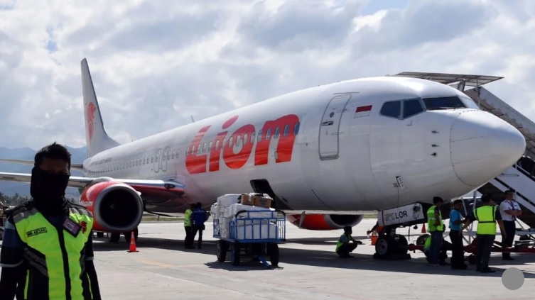 Tin mới nóng về vụ máy bay Indonesia lao xuống biển