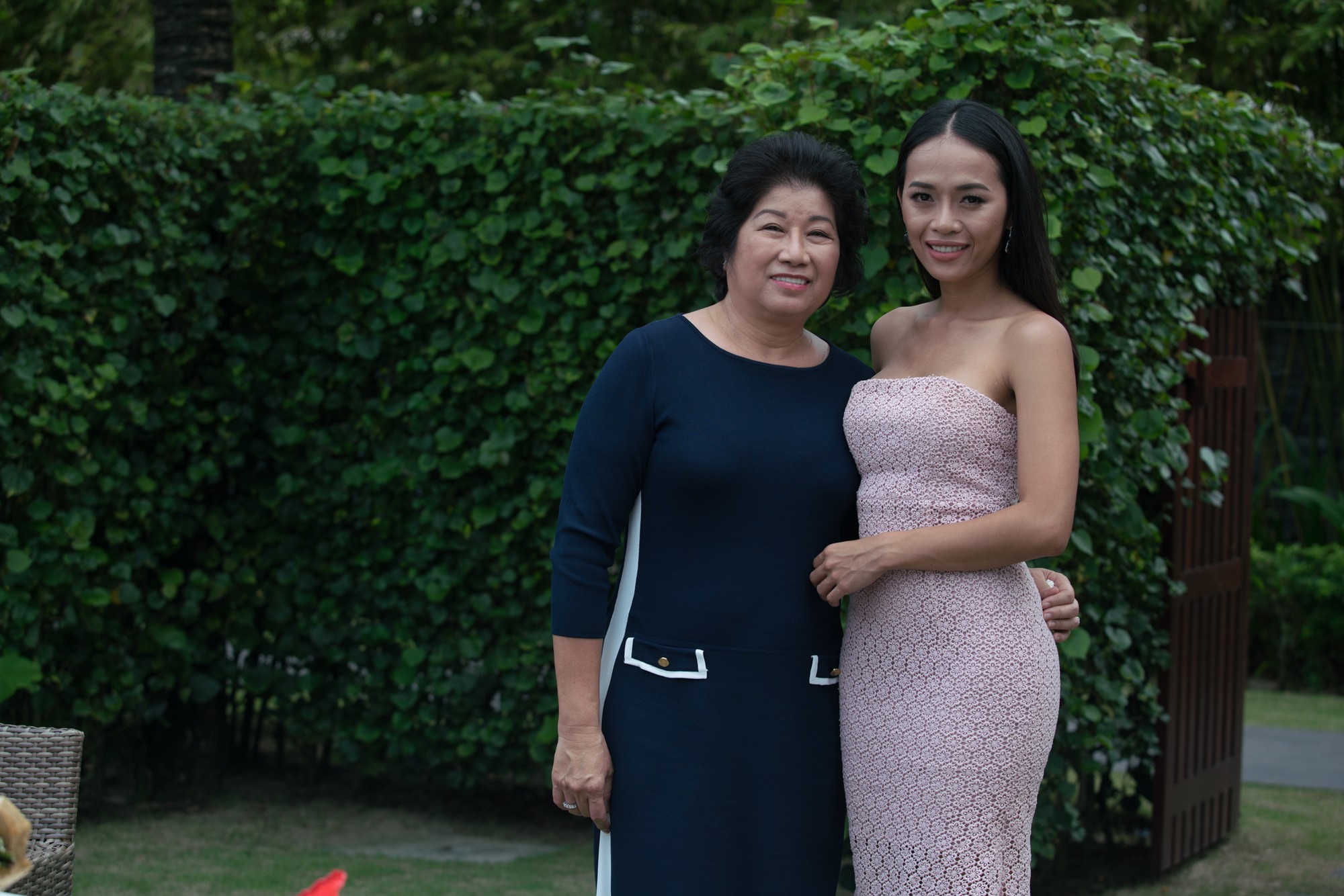 Anh chàng độc thân tập 12: Quốc Trung buông tay Kiều Trang, chính thức chọn cô gái yếu đuối Thùy Dương