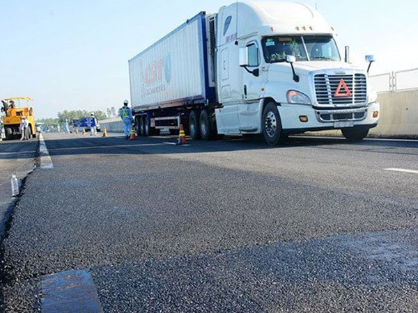 Chủ đầu tư cao tốc 34.000 tỷ nói về ma trận bán thầu dự án