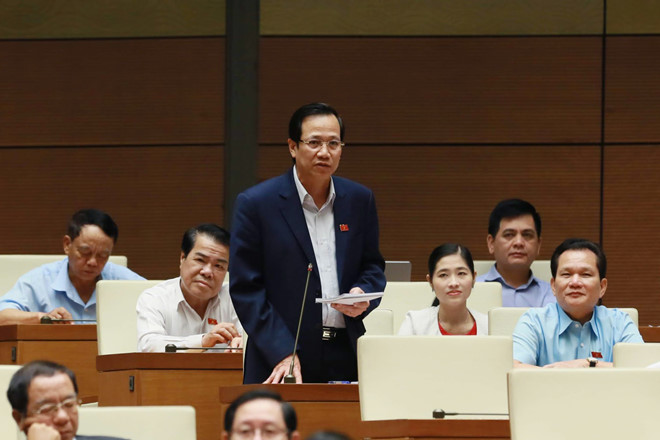 Quy định đuổi học sinh viên bán dâm do cán bộ ý thức kém đưa lên