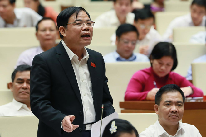 Quy định đuổi học sinh viên bán dâm do cán bộ ý thức kém đưa lên