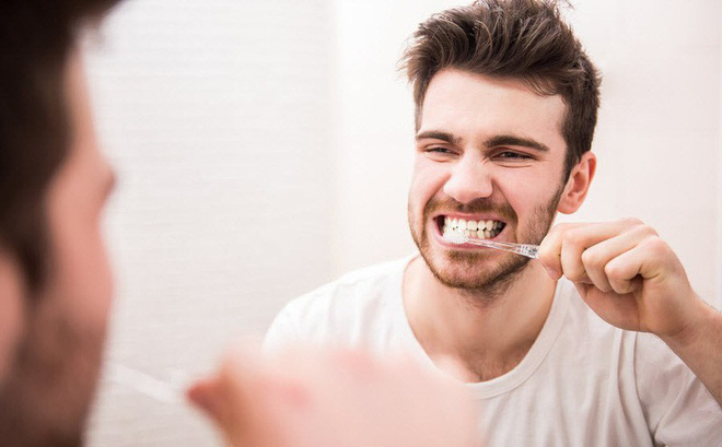 Đánh răng trước hay ăn sáng trước: Cách làm nào có lợi hơn cho sức khỏe hơn?