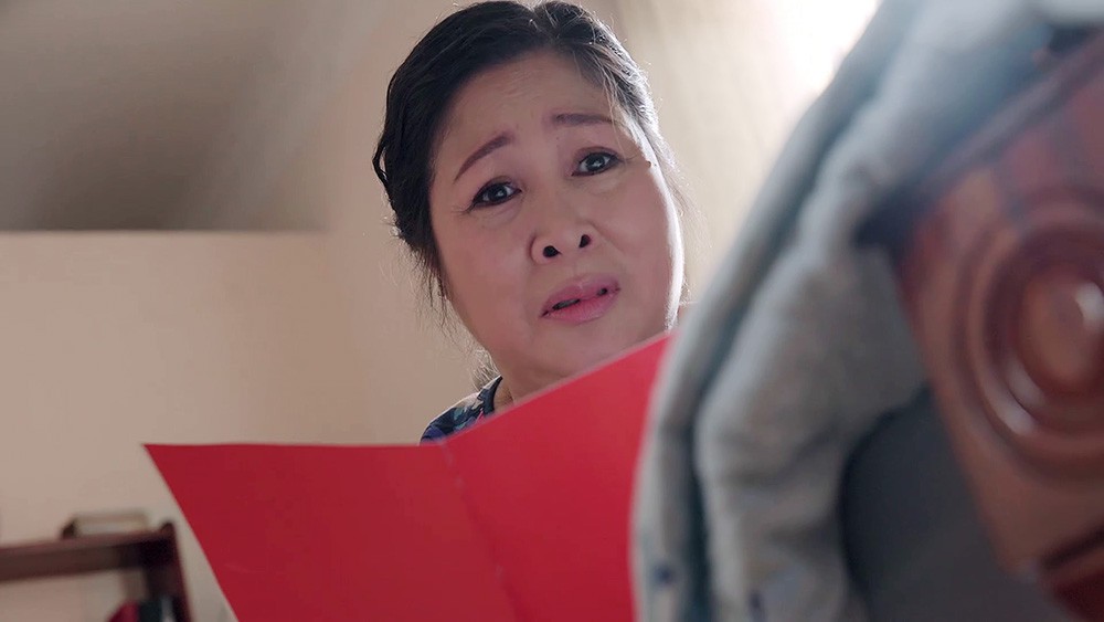 Gạo Nếp Gạo Tẻ tập 77: Bị nhân tình cuốn theo tiền chạy mất, Hân trắng tay, bị chủ nợ đánh đập tơi bời