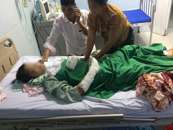 Vụ đối tượng 13 tuổi cưỡng hiếp, cắt cổ thiếu nữ 14 tuổi: Nhà sát nhau, có họ hàng xa, chơi với nhau từ bé