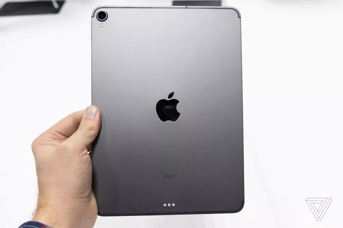 Ảnh thực tế iPad Pro 2018 viền siêu mỏng