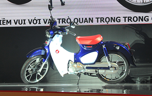 Huyền thoại Honda Super Cub chính hãng giá 85 triệu tại Việt Nam