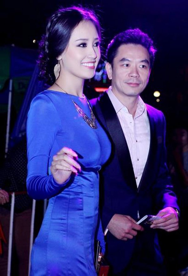 Trước Noo Phước Thịnh, Mai Phương Thúy từng vướng nghi vấn hẹn hò với duy nhất người đàn ông phong độ ngời ngời này