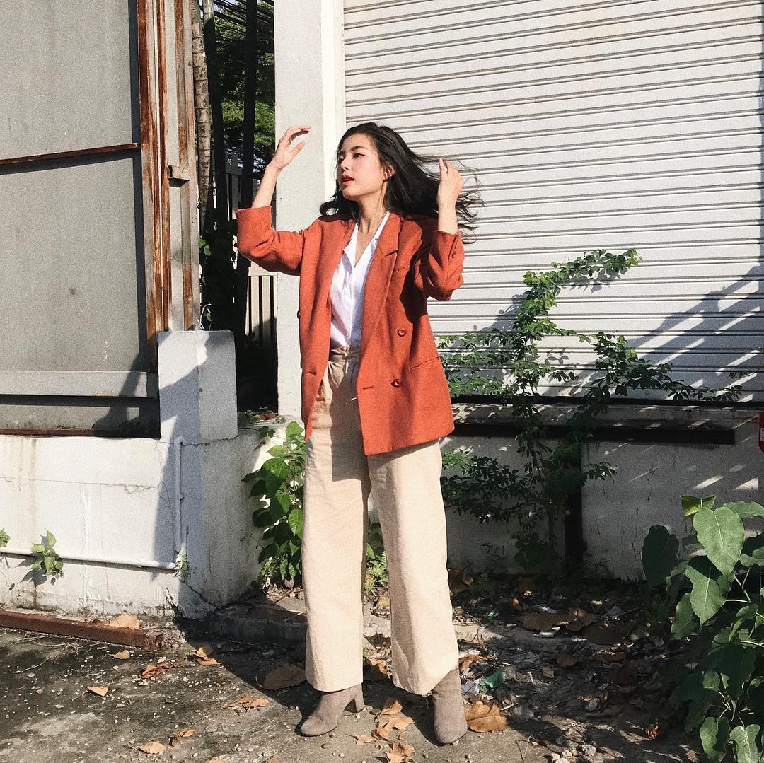 Nếu đã trót phải lòng gam màu be nền nã, thanh lịch thì các nàng đừng bỏ qua 4 cách mix đồ tuyệt xinh này