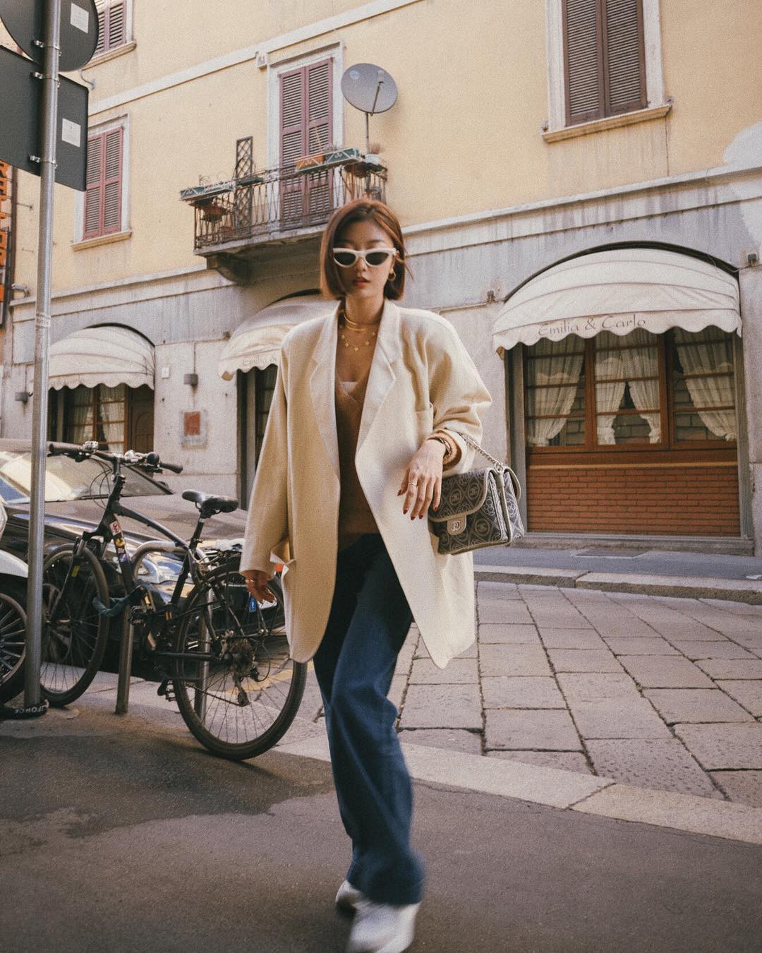 Nếu đã trót phải lòng gam màu be nền nã, thanh lịch thì các nàng đừng bỏ qua 4 cách mix đồ tuyệt xinh này