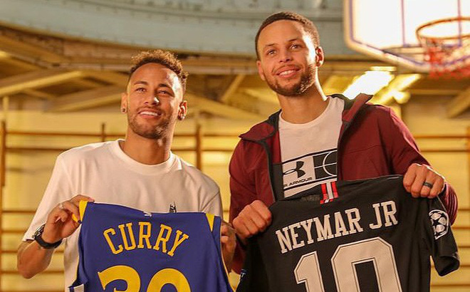 Neymar gọi Messi là thần tượng, nói Ronaldo như quái vật Neymar gọi Messi là thần tượng, nói Ronaldo như quái vật