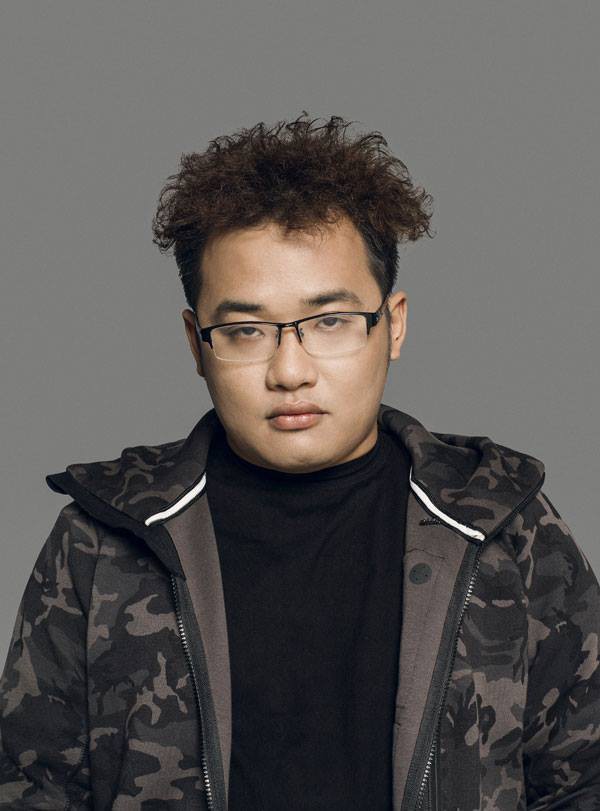 Hà Nội: Ô tô Mazda của thành viên ban nhạc Da LAB bốc cháy dữ dội trên vành đai 3