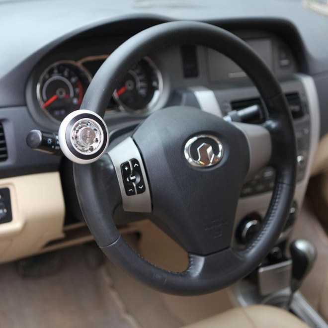 8 phụ kiện ô tô mua chỉ phí tiền mà người mới có xe nên tránh