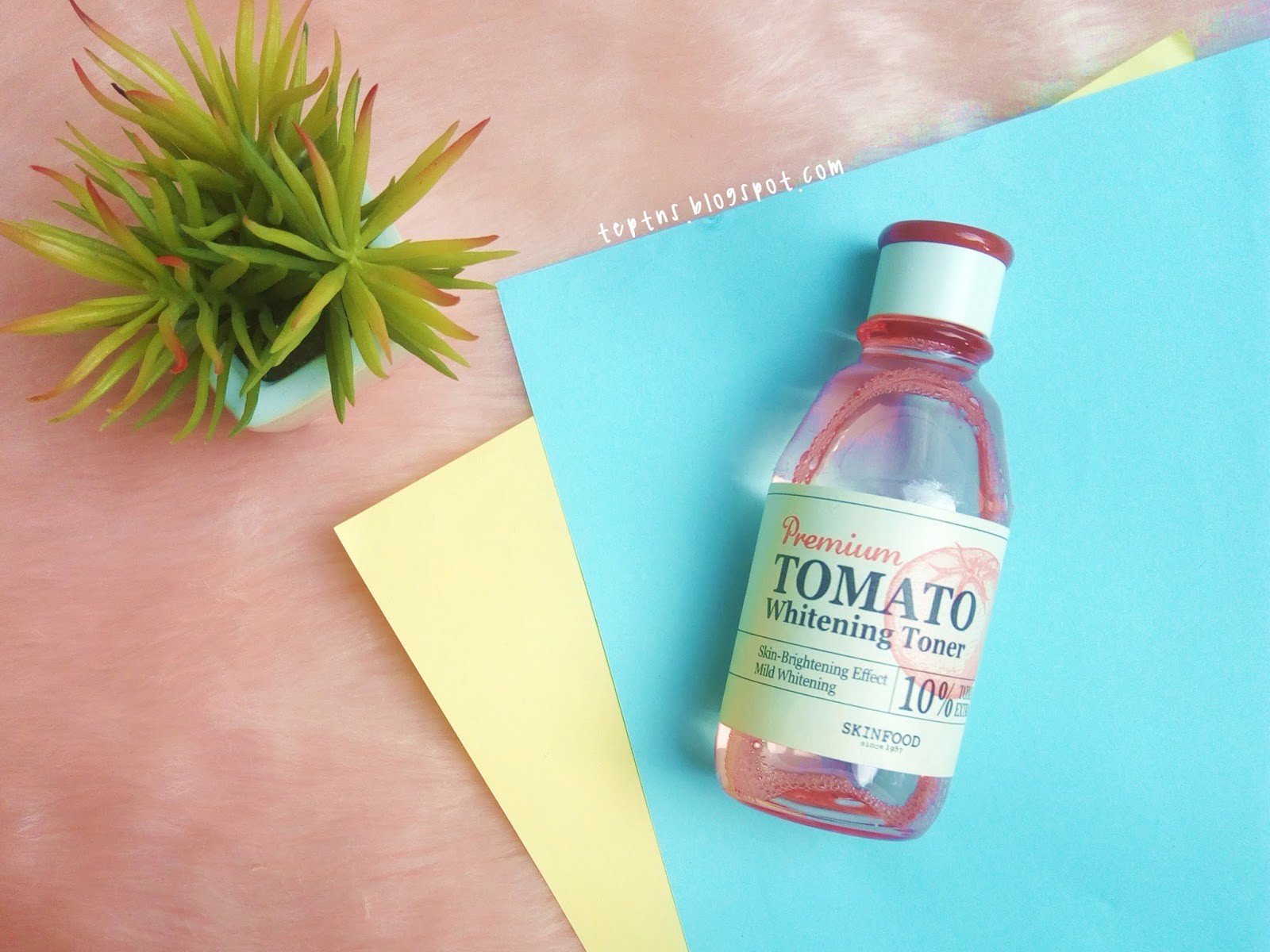 Nếu da bạn luôn khô căng vào buổi sáng, hãy thực hiện 5 điều đơn giản này để có làn da ẩm mọng, mịn màng