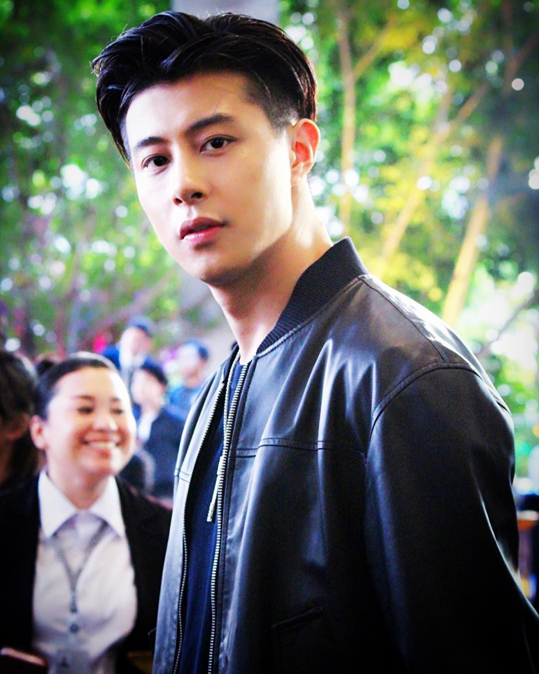 Chàng hotboy vừa cầu hôn Hương Giang: Người Trung 100%, ngoại hình đã đỉnh song profile còn khủng hơn!