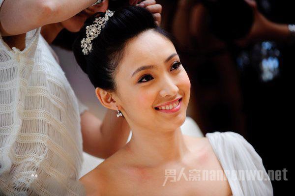 Hậu quả của 6 vụ ngoại tình chấn động showbiz châu Á: Người vẫn hạnh phúc trong phú quý, kẻ chịu họa sát thân Hậu quả của 6 vụ ngoại tình chấn động showbiz châu Á: Người vẫn hạnh phúc trong phú quý, kẻ chịu họa sát thân