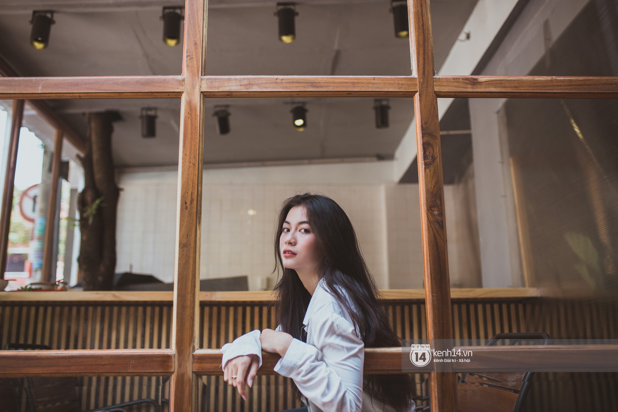 Nàng thơ lookbook Vi Nguyễn đang phủ sóng Instagram: Giữa thông minh và đẹp, mình chọn đẹp!