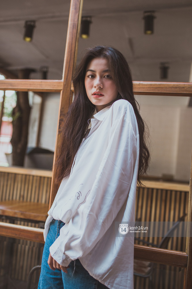 Nàng thơ lookbook Vi Nguyễn đang phủ sóng Instagram: Giữa thông minh và đẹp, mình chọn đẹp!