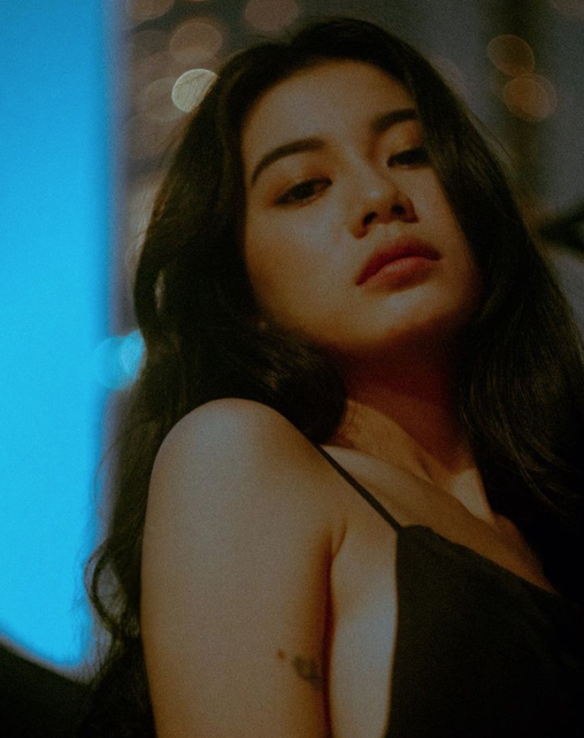 Nàng thơ lookbook Vi Nguyễn đang phủ sóng Instagram: Giữa thông minh và đẹp, mình chọn đẹp!